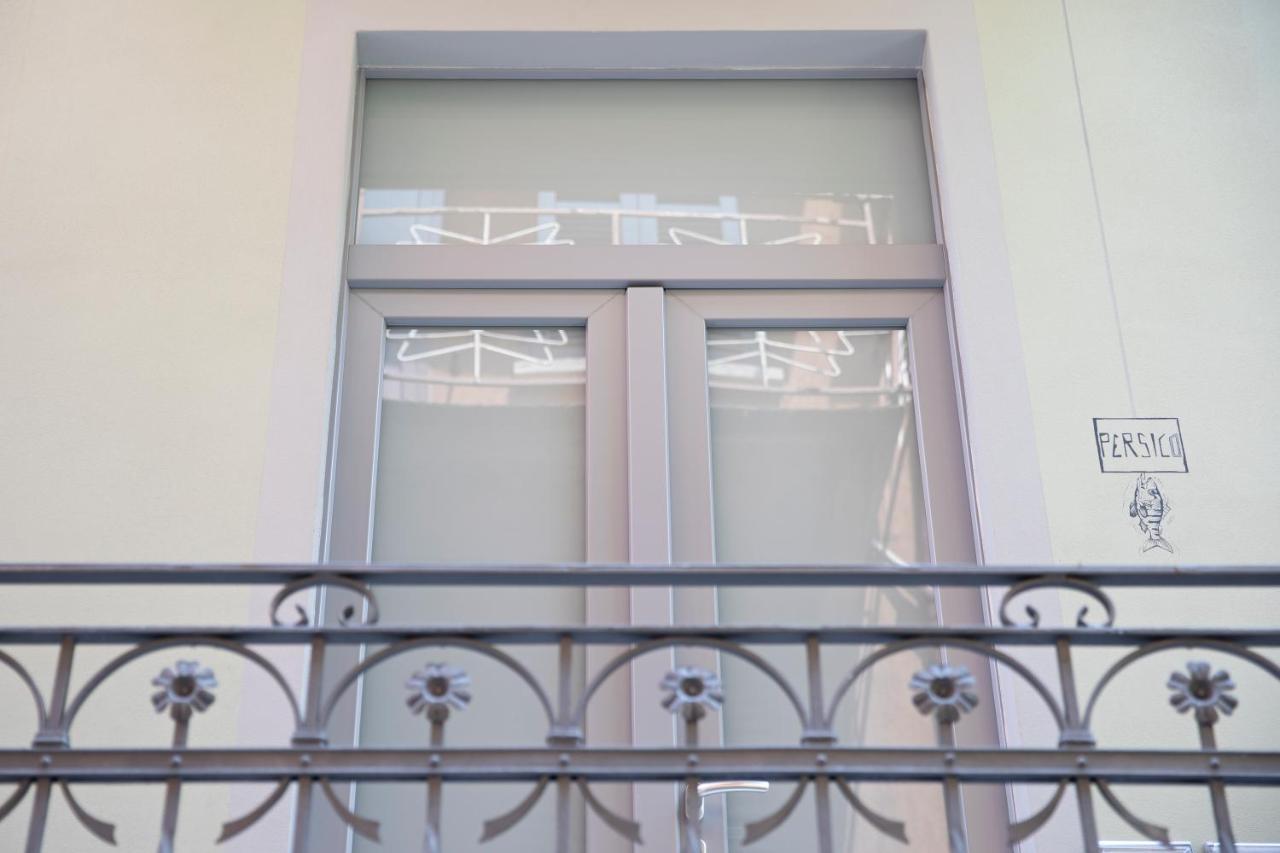 Charming Moment Di Villa Porta - Residenza Porto Vecchio Luino Exterior foto